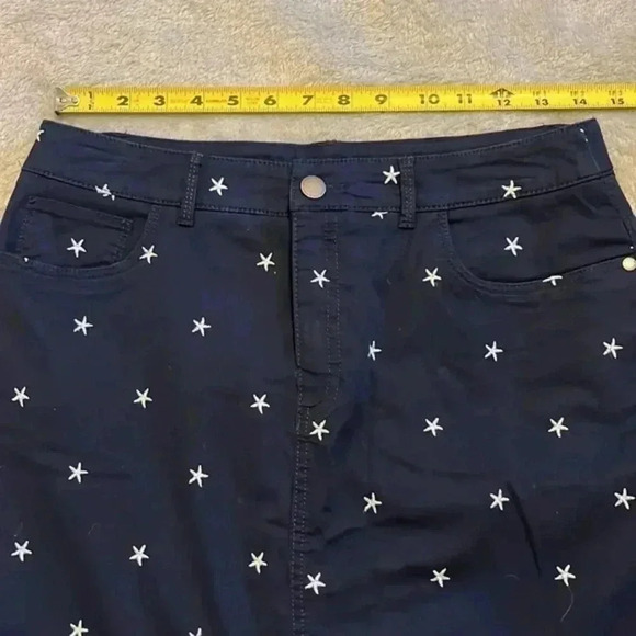 Croft & Barrow Skort Navy with White Stars Patriotic Size 6 - Picture 3 of 7
